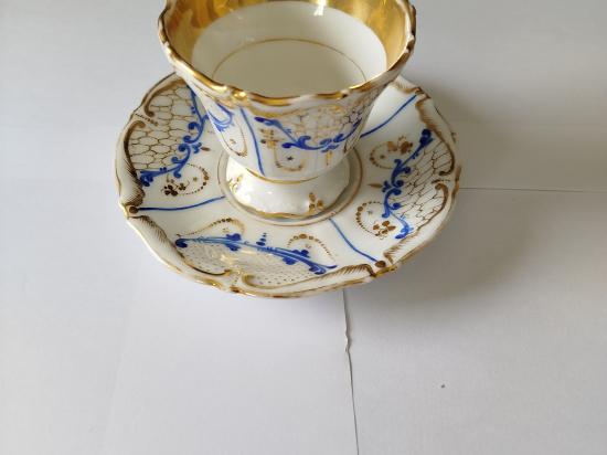 Tasse à thé + soucoupe en porcelaine de PARIS époque LOUIS PHILIPPE TTBE+++