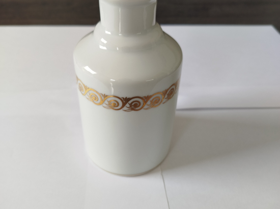 Flacon à parfum en porcelaine de LIMOGES TTBE+++++SUP