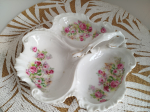 Plat à biscuits en porcelaine de PARIS décors floral TTBE++++SUP