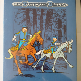 LES TUNIQUES BLEUES n°50 La traque ( dans coffret collector sous blister vu sur photo ) eo 2006 TTBE+++++SUP thumbnail